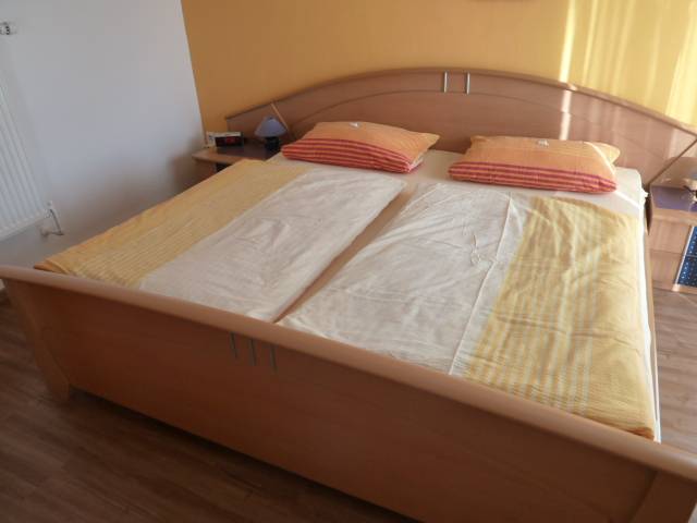 Doppelzimmer mit Etagendusche