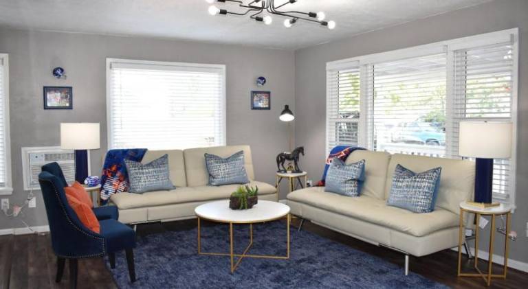 House | Pets allowed — photo 2