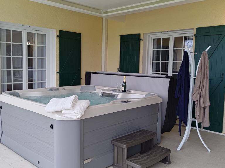 Fully equipped gite with garden & patio | Pets are welcome — photo 2
