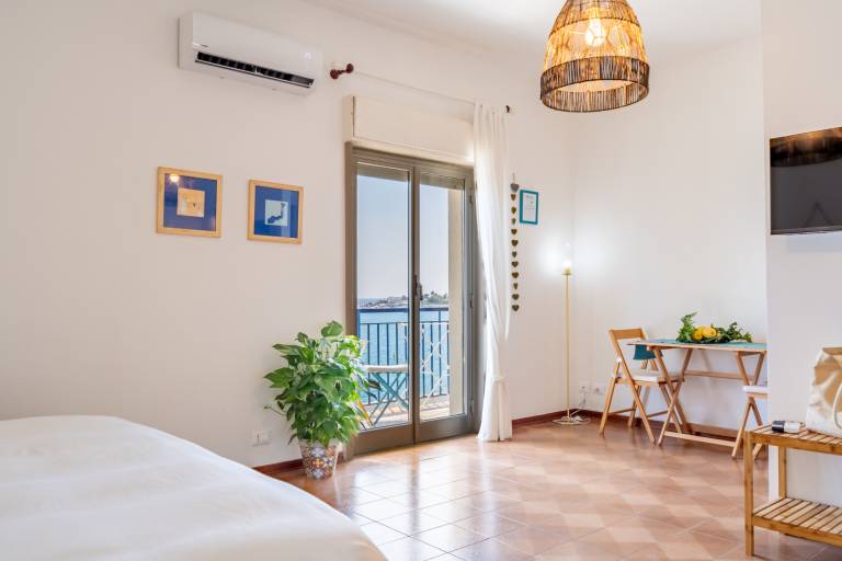 Mari Sea Home-Egea Room — photo 4