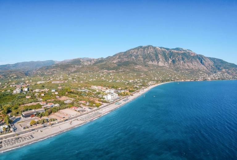 Jeannette s Seaside Getaway - Kalamata Urban Gem — photo 5