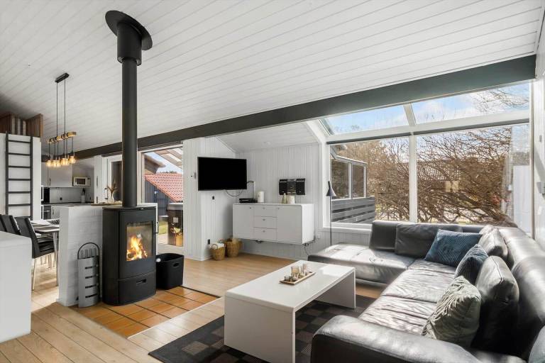 House with sauna, terrace & barbeque — photo 3