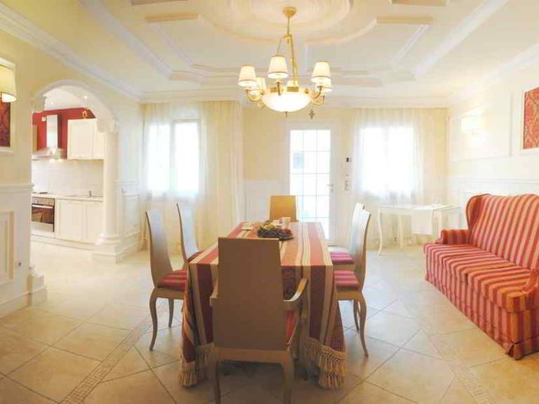 Vacation home with 5 rooms for 12 persons — photo 4