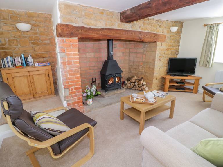 Cottage with terrace & garden — photo 4