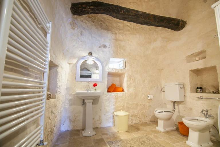 Fully equipped lovely villa with barbeque, hot tub & garden | City view | Dogs allowed — photo 3