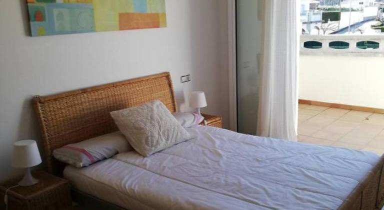 Fully equipped ample vacation home with barbecue, terrace & yard | Dogs allowed — photo 2