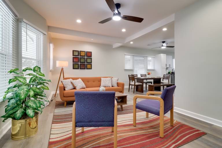 Near Midtown & Medical District! Updated Unit — photo 4