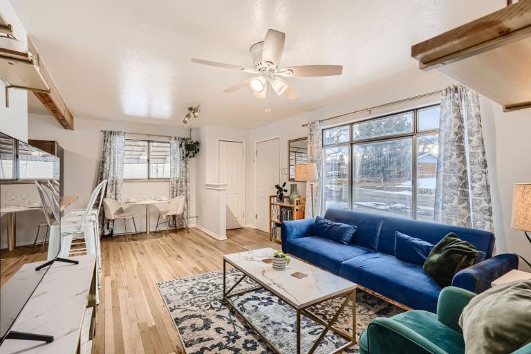 Family-oriented house with yard | Pets are welcome — photo 5