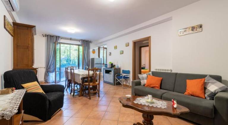 Rental apartment with 2 rooms for 6 persons in Capolona