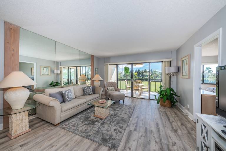 La Puerta Sea You Soon