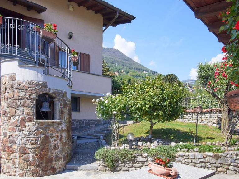 Holiday apartment with yard & patio | Lake view | Dogs allowed — photo 2