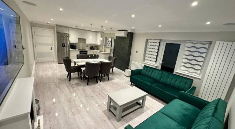 Apartment  Harrow