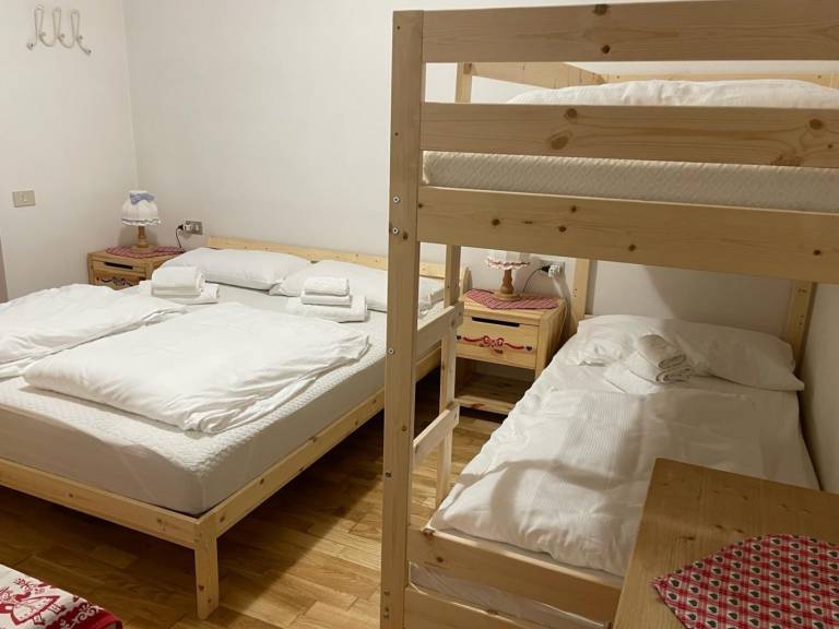 Rental apartment with 2 rooms for 6 persons — photo 4