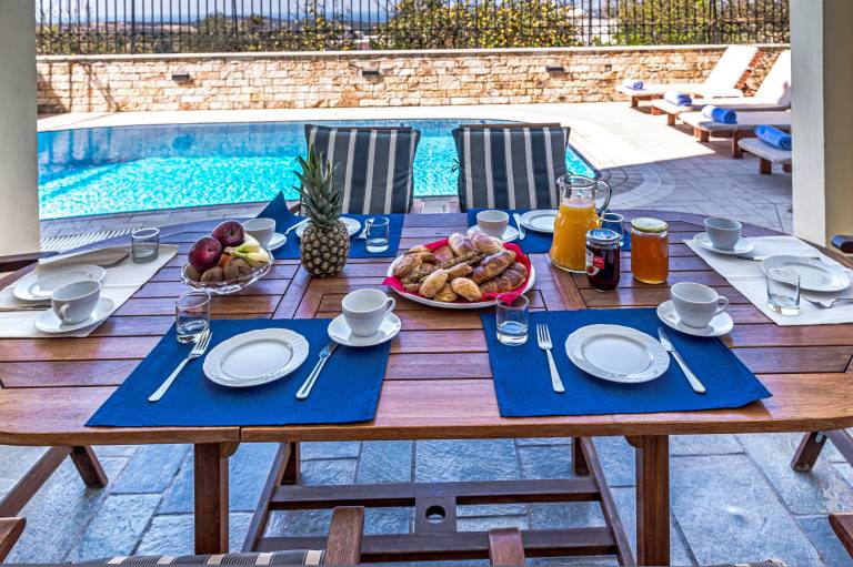 Fully equipped villa with barbeque, yard & private pool | Pets are welcome — photo 5