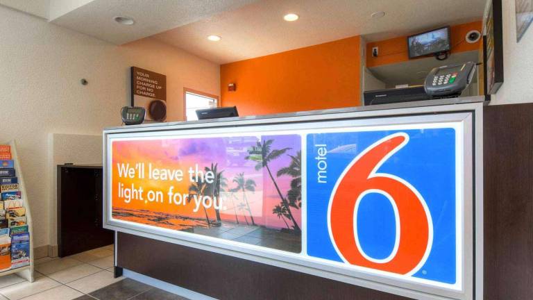 Motel 6 Costa Mesa, CA — photo 4
