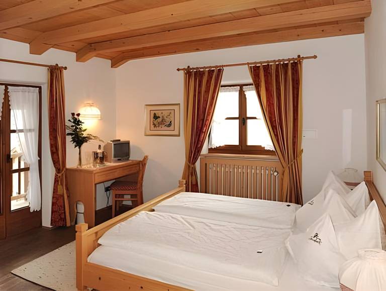 Hotel Ansitz Steinbock in Villandro