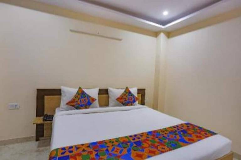Fabhotel Starlight Sanctuary