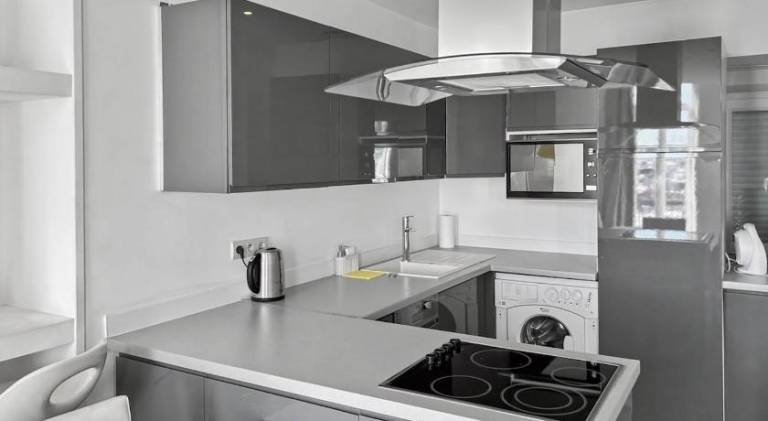 Wonderful rental apartment with jacuzzi | Beach nearby | Pet-friendly — photo 3