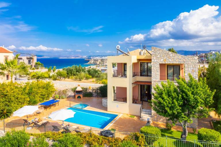 Villa  Platanias
