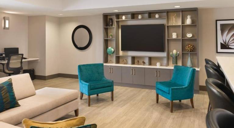 Park Inn by Radisson, Calgary Airport North, AB — photo 2
