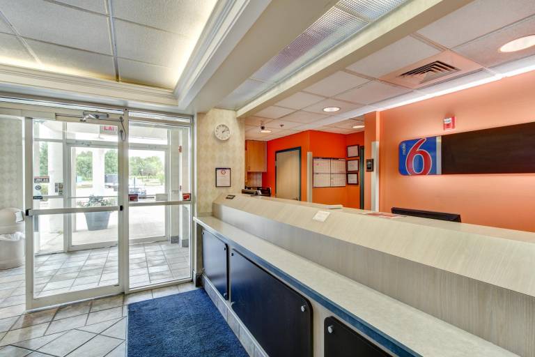 Motel 6 Medina, OH - Cleveland — photo 3