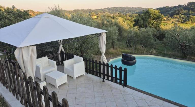 Vacation home with pool in Capannori