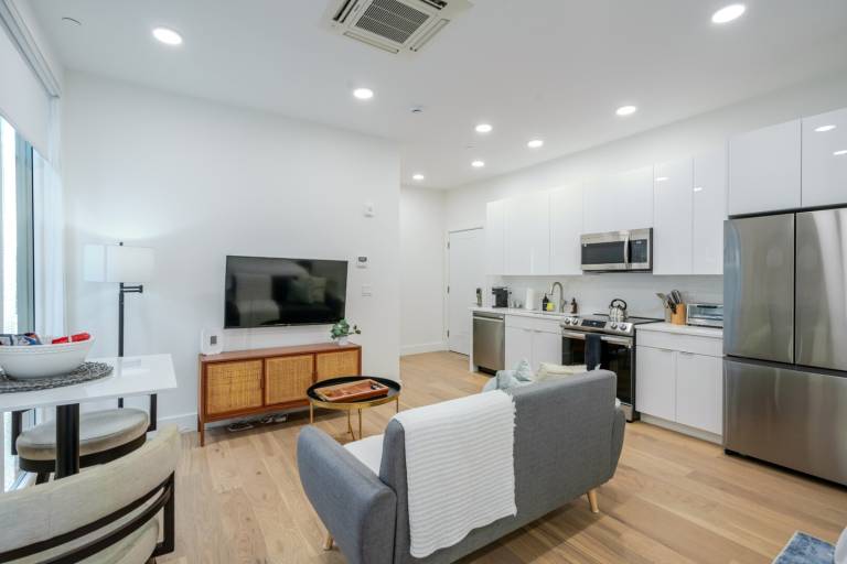 HIC38404 Luxury Boston Landing Studio – Walk to MBTA & Rooftop Lounge — photo 2