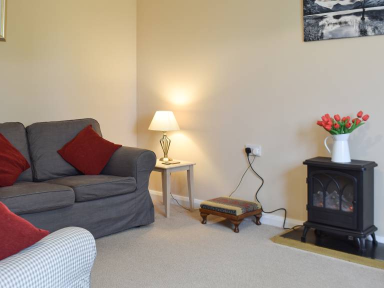 Cottage with 2 rooms for 4 persons — photo 3