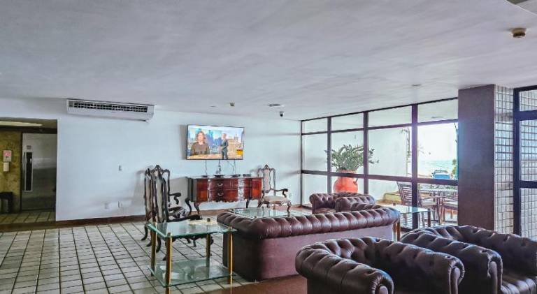 Holiday apartment with pool — photo 5