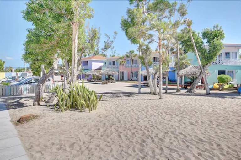 Coral Harbour Beach House And Villas — photo 5