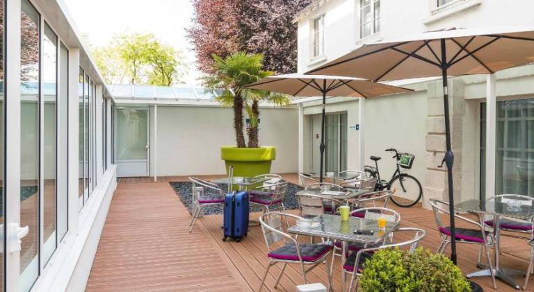 Ibis Styles Saumur Gare Centre Hotel — photo 4