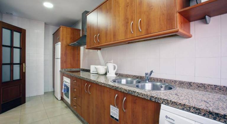 Serviced apartment with terrace | Good for workation | Pets are welcome — photo 4