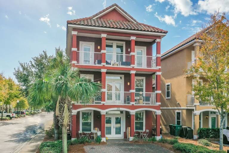 Casa Destin