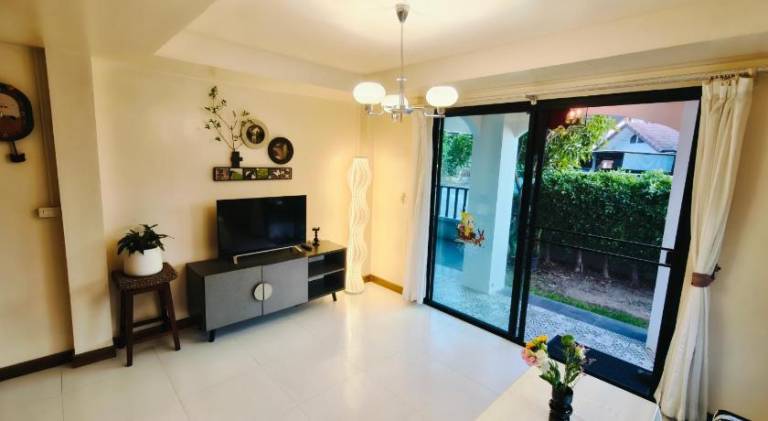Spacious villa with pool & garden | Pets are welcome in Chiang Mai