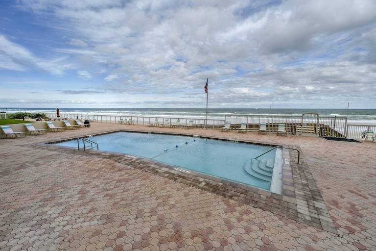 Condo  Samsula-Spruce Creek
