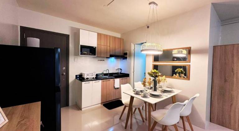 Lovely rental apartment with pool | Pet-friendly in Puerto Princesa