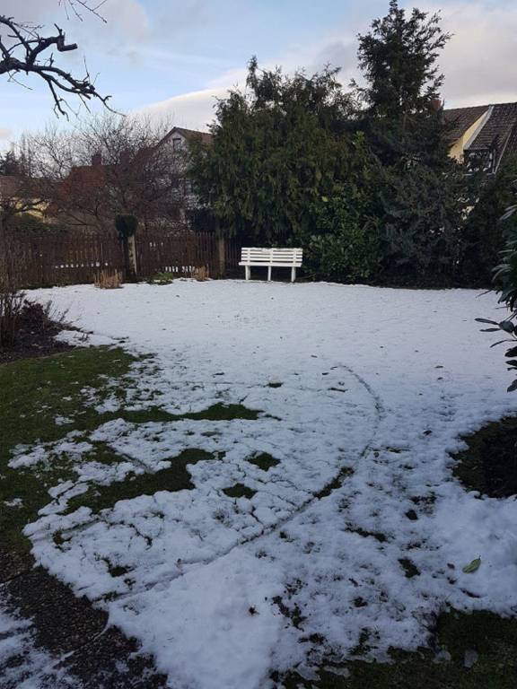 Family-oriented vacation home with yard, barbecue & patio | Pets are welcome — photo 3