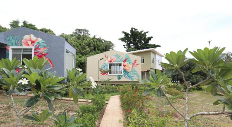 Nice lodge with patio & garden | Pets allowed in El Nido