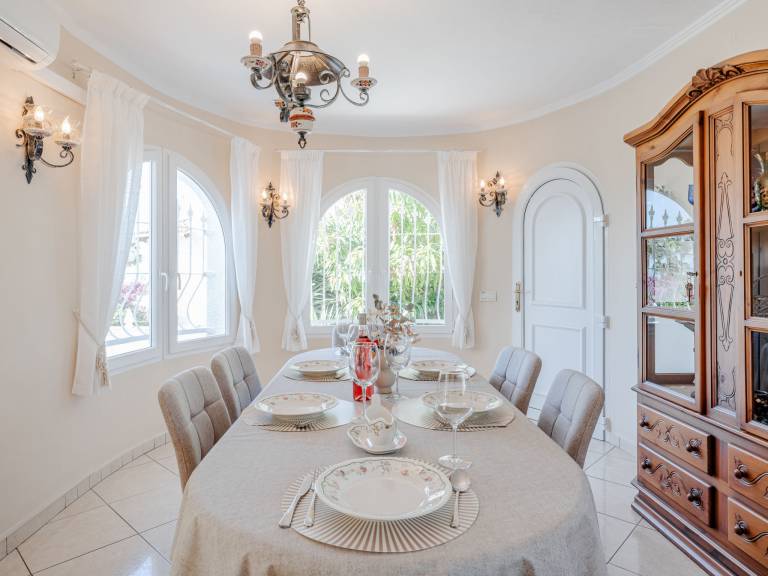 House with private pool, BBQ & patio | Sea view — photo 3