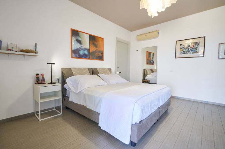 Room 'Carrara' with Shared Terrace, Wi-Fi and Air Conditioning — photo 2
