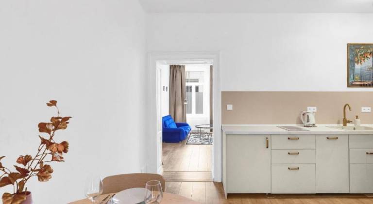 Holiday apartment with yard & patio | Next to Blue Church — photo 3