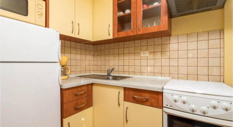 Apartment with 1 room for 4 persons — photo 4