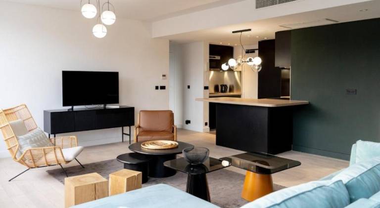 Amazing appartements on Champs-Elysees in Courbevoie