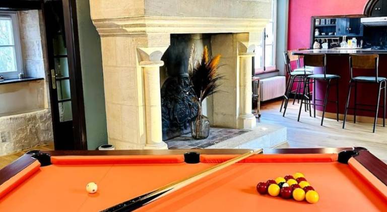 Big vacation home with patio | Dogs allowed in Bayeux