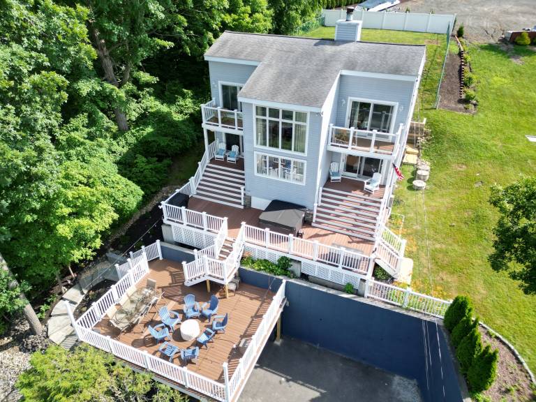 House  Brookfield