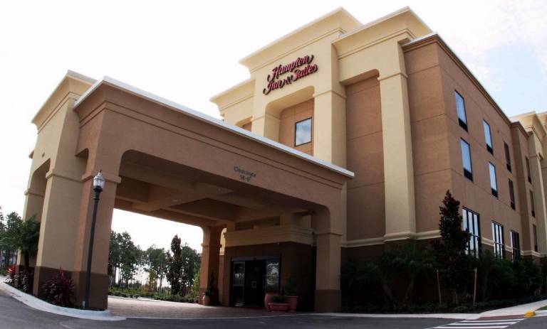 Hampton Inn & Suites Orlando-John Young Pkwy/S Park in Orlando, FL