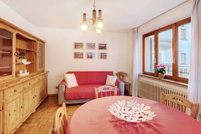 Apartment 'A Due Passi Valdidentro' near Ski Lifts with Mountain View & Wi-Fi — photo 4