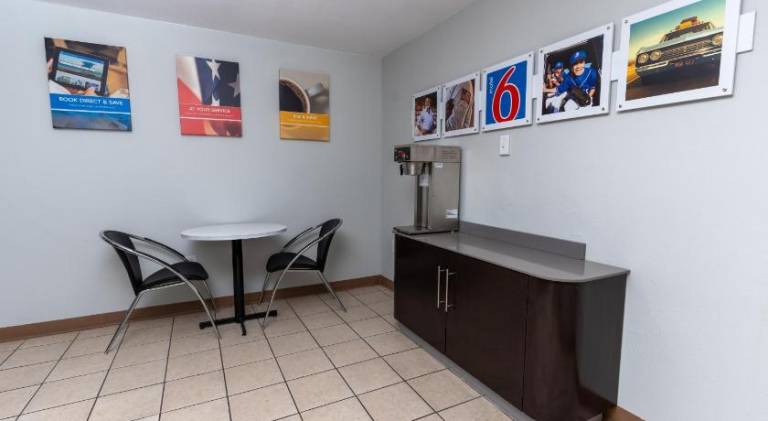 Motel 6 Cincinnati, OH — photo 3