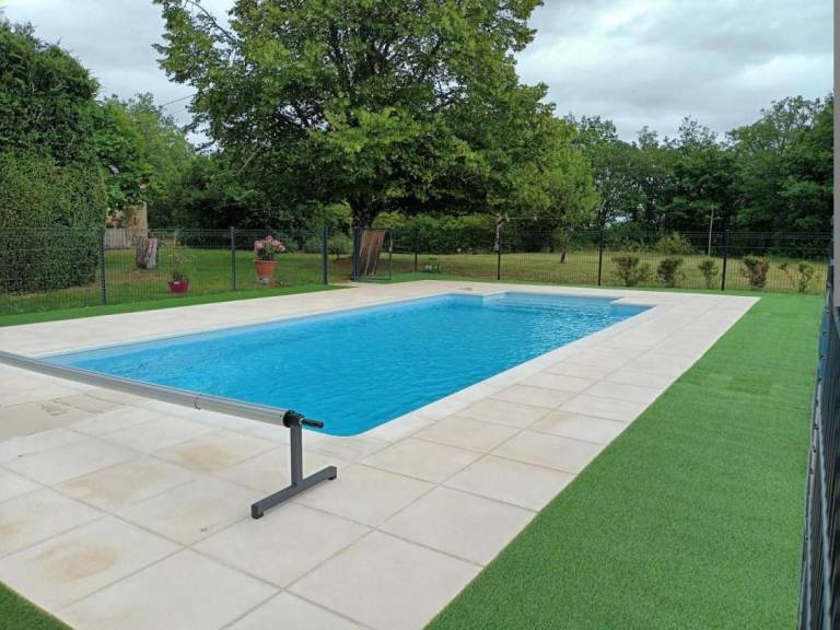 Gite with patio, garden & private pool — photo 2