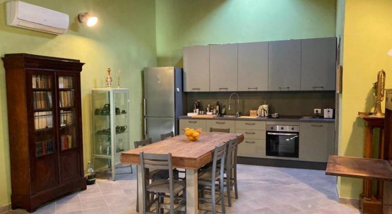 House with 2 rooms for 4 persons in Oristano
